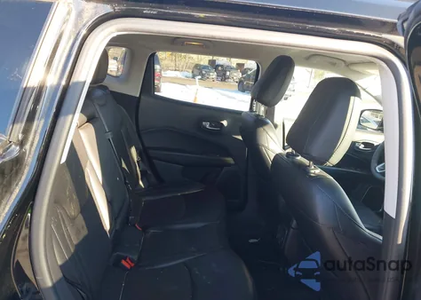 2021 Jeep Compass Altitude 4X4 из США, поврежденный, VIN 3C4NJDBB1MT569327